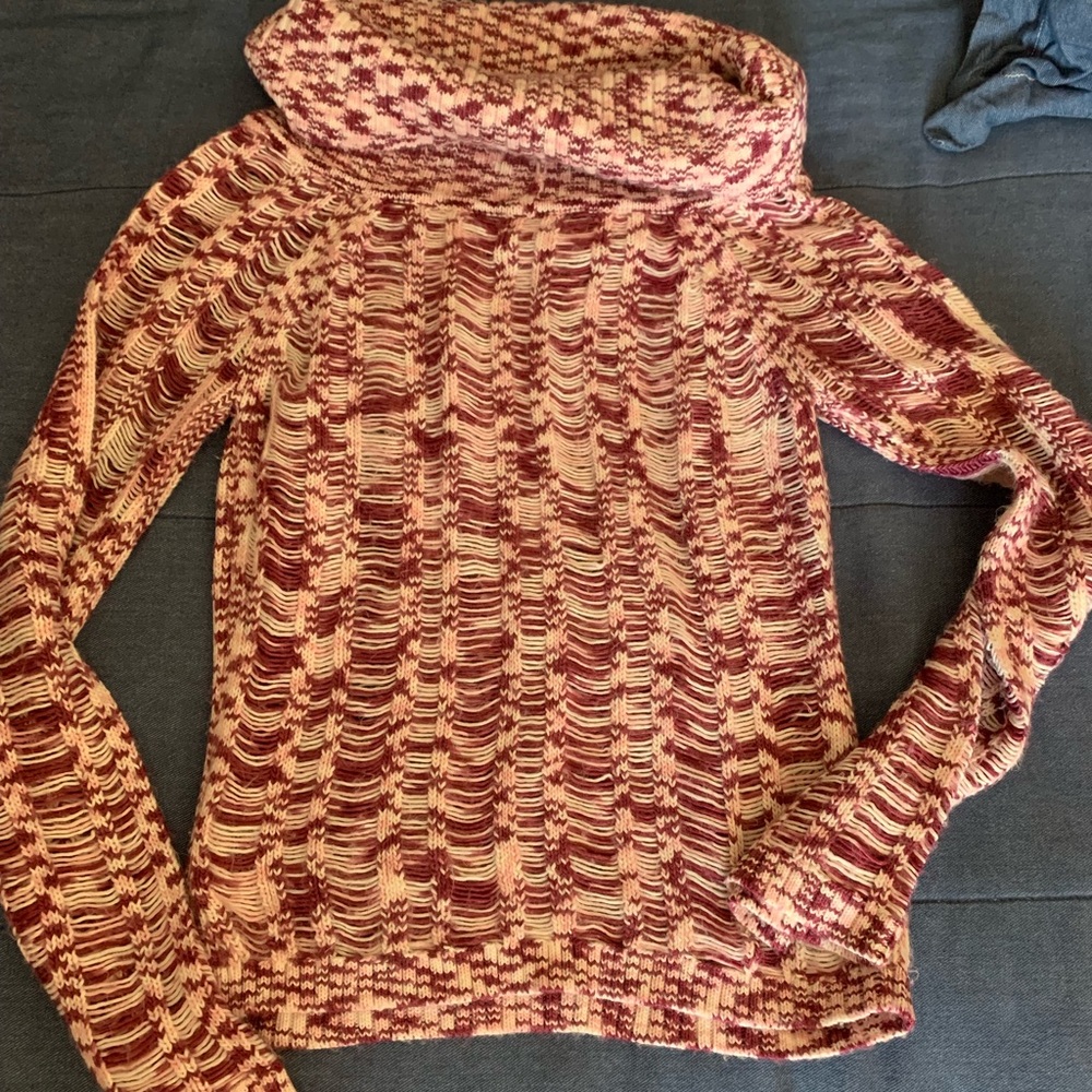 Donating soon! Raspberry Pink Open Knit Sweater. - Picture 4 of 8